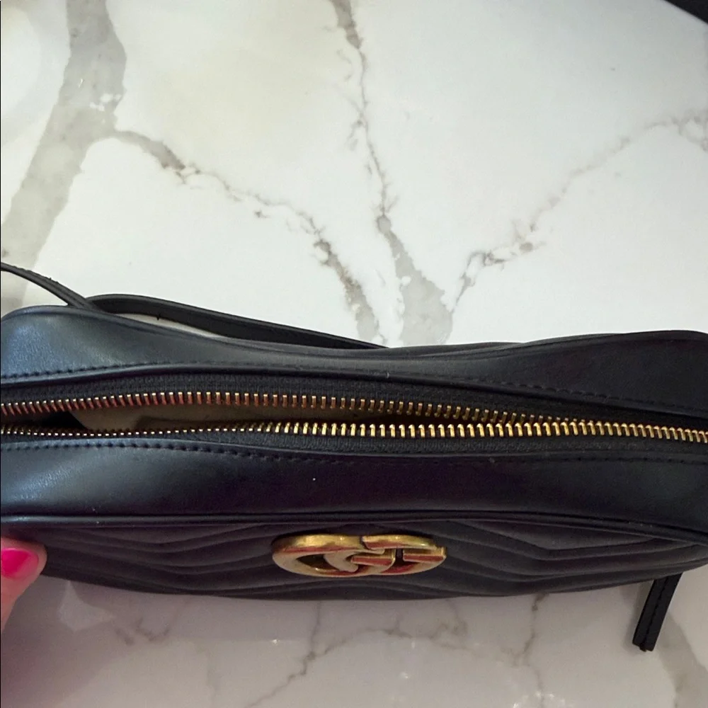 Black Quilted Crossbody Bag - Picture 4 of 7